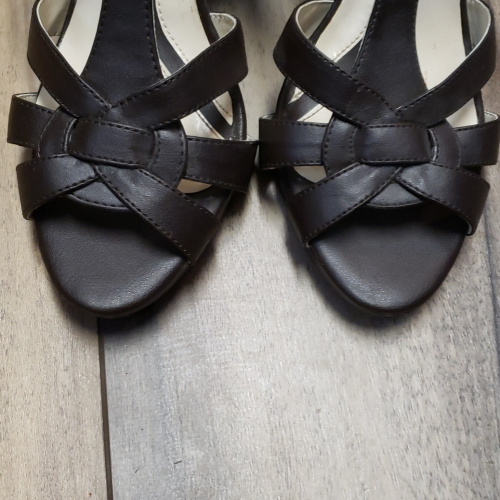 Apt.9 Heels - Picture 6 of 11
